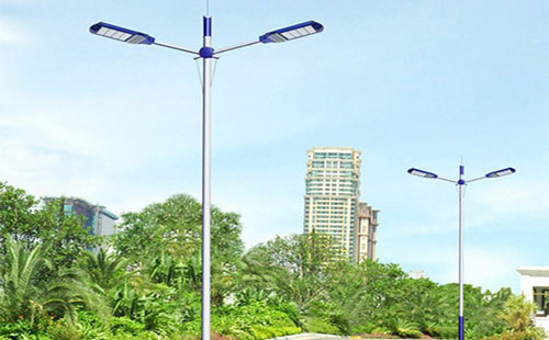 白朗太阳能路灯地脚螺栓规格：防止倾倒的关键