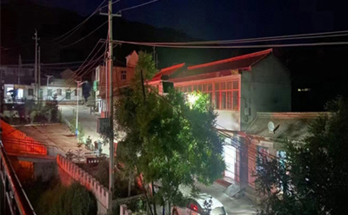 白朗太阳能路灯在暴雪天气下的应对策略 白朗太阳能路灯在暴雪天气下的应对策略