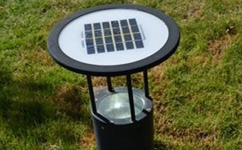 别墅庭院氛围营造：白朗草坪灯选型与布光技巧