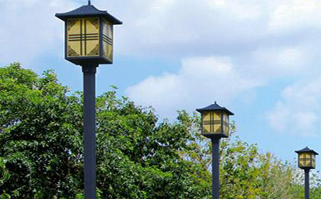 太阳能白朗庭院灯怎么选亮度与续航更耐用 太阳能白朗庭院灯怎么选亮度与续航更耐用